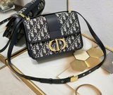 30 Montaigne Flap Bag Oblique Canvas