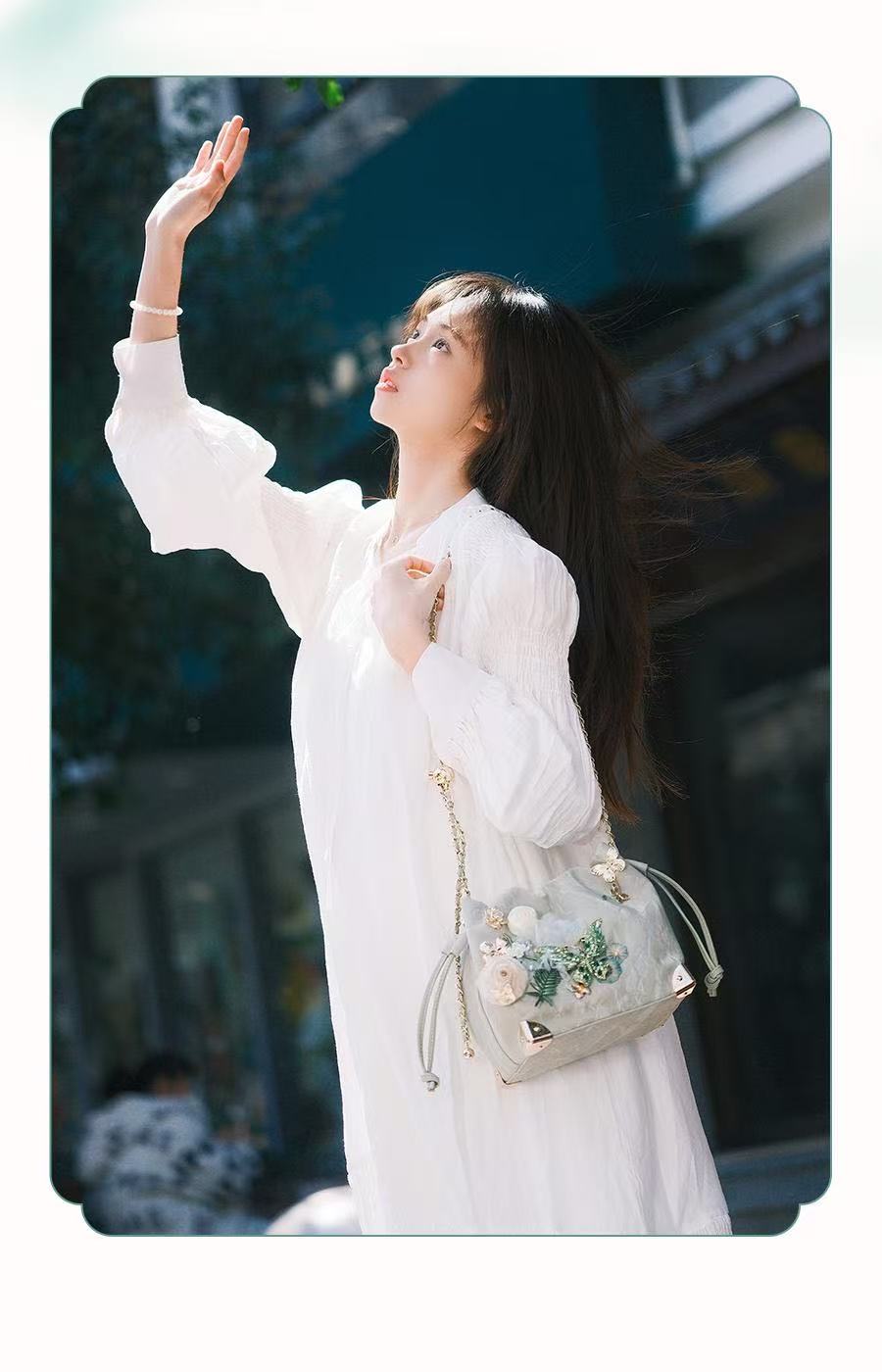 Mint in Memory designer original shoulder bag