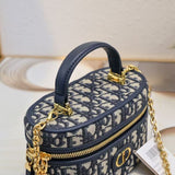 montaigne mini vanity bag